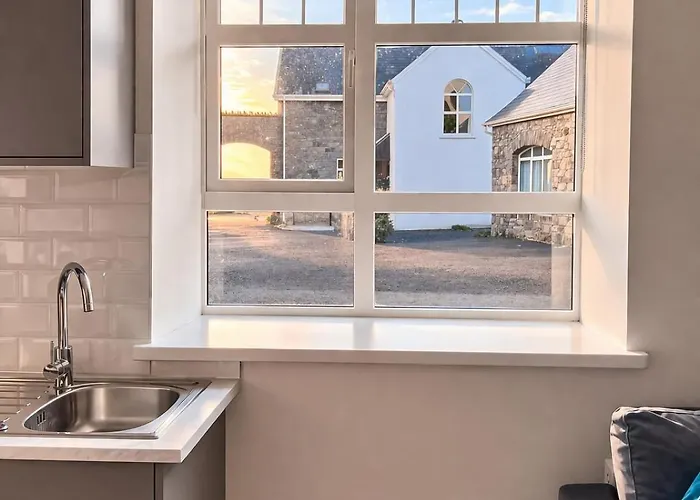 Aran View Homes - The Courtyard - Cozy For Two *